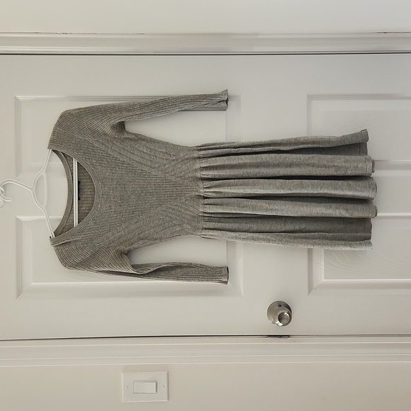 American Eagle Sweater Dress - Picture 1 of 3
